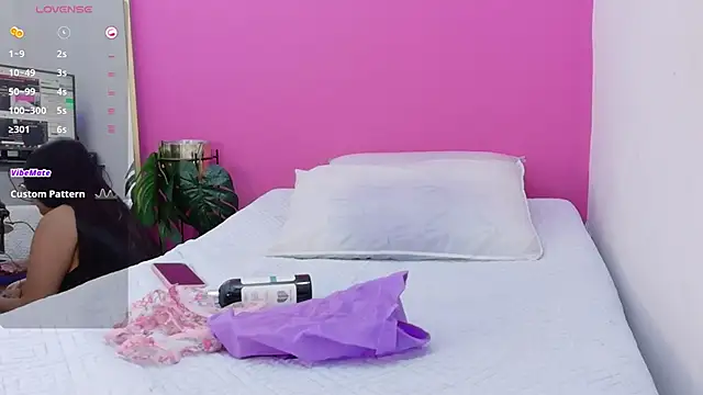Daddyfavouritegirl online show from 25, 9, 2025