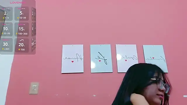 Snapshot of Daddyfavouritegirl chatting on 3, 11, 2025 Daddyfavouritegirl online show from 3, 11, 2025