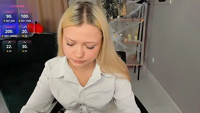 Millie Vanillies online show from 28, 10, 2025