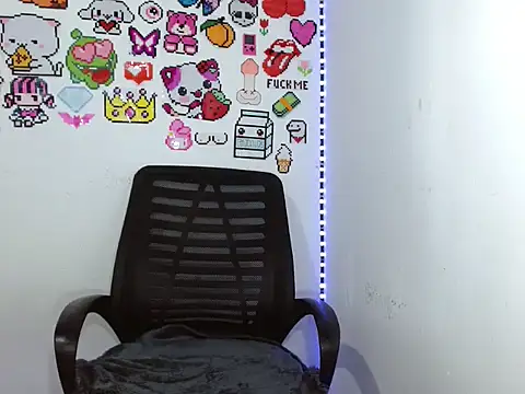 Luciasmith09 online show from 20, 9, 2025