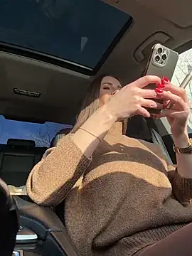  JessyRey  online show from 14, 2, 2026