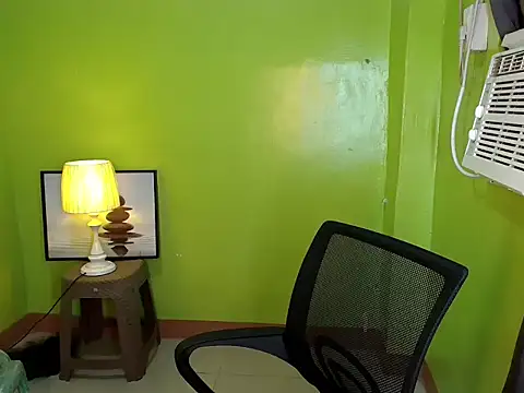 SultryCyraFoxmore online show from 4, 4, 2026