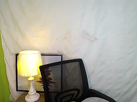 SultryCyraFoxmore online show from 25, 2, 2026