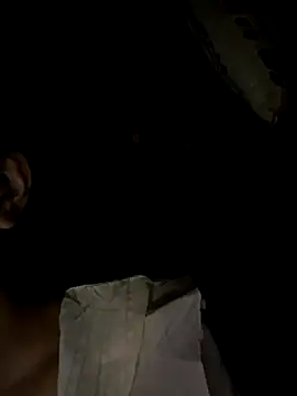 Snapshot of __Nhug__05 chatting on 10, 9, 2025   Nhug  05 online show from 10, 9, 2025