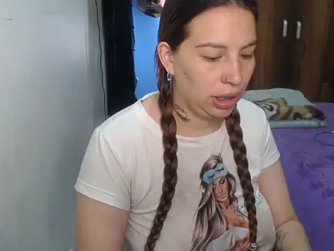 cloequeen15 online show from 9, 3, 2026