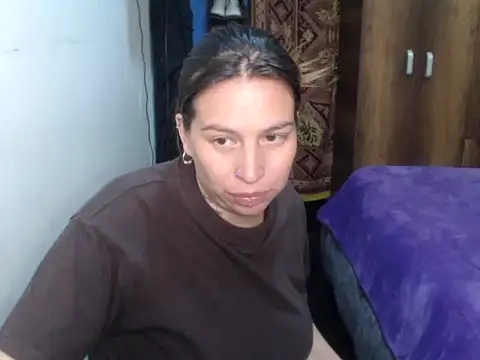 cloequeen15 online show from 14, 3, 2026