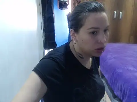 cloequeen15 online show from 20, 3, 2026