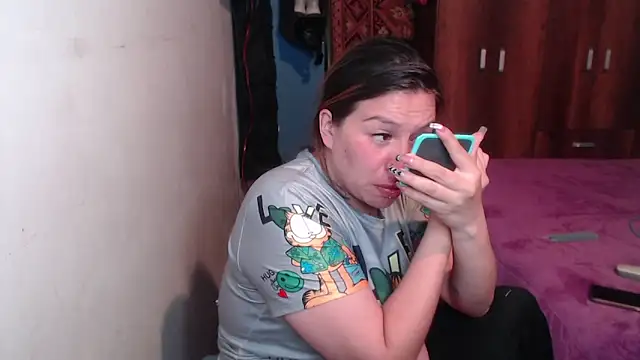 cloequeen15 online show from 5, 4, 2026