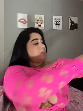 Aliciawhitee online show from 24, 4, 2026