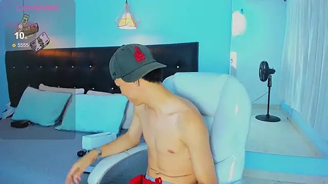 Abraham horny18 online show from 5, 11, 2025