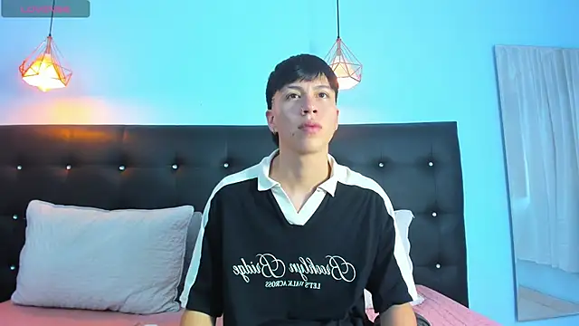 Abraham horny18 online show from 26, 11, 2025