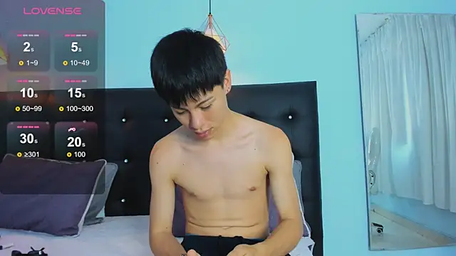 Abraham horny18 online show from 11, 11, 2025