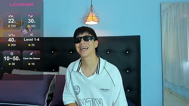 Abraham horny18 online show from 22, 11, 2025