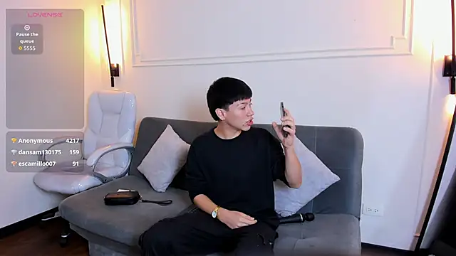 Abraham horny18 online show from 15, 10, 2025