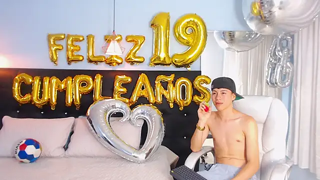 Abraham horny18 online show from 11, 10, 2025