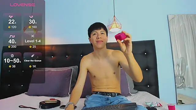 Abraham horny18 online show from 12, 11, 2025