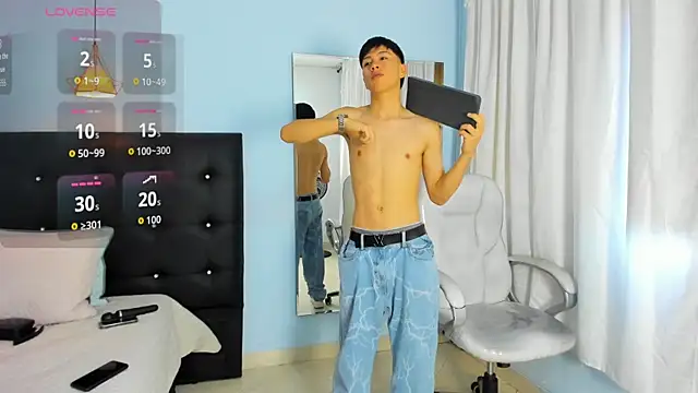 Abraham horny18 online show from 21, 10, 2025