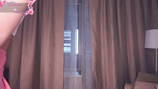 MalvinaKroening online show from 17, 11, 2025