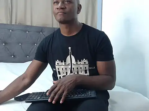 Snapshot of iamfelipee chatting on 18, 10, 2025 iamfelipee online show from 18, 10, 2025