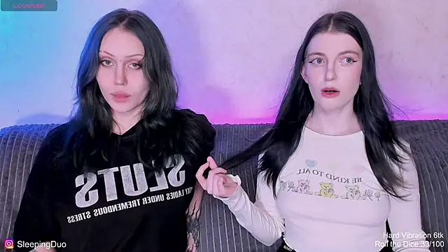 Snapshot of Threesomebabes chatting on 23, 7, 2026 Threesomebabes online show from 23, 7, 2026