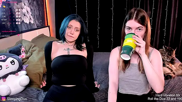 Threesomebabes online show from 12, 11, 2025