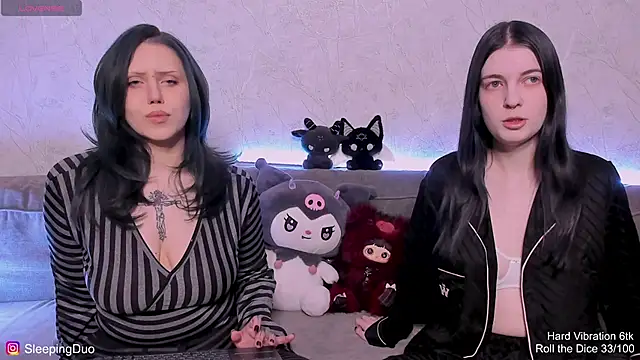Threesomebabes online show from 22, 5, 2026