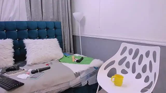 Oriana Jhonson online show from 19, 11, 2025