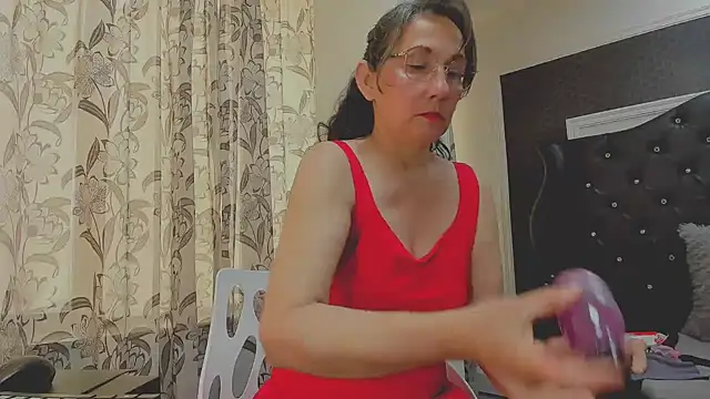 Oriana Jhonson online show from 8, 5, 2026