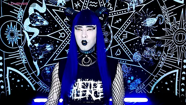 naomi satan online show from 13, 10, 2025