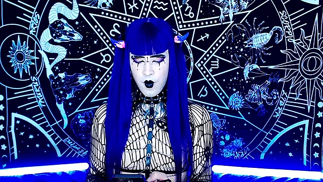 naomi satan online show from 22, 12, 2025