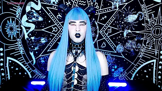 naomi satan online show from 21, 10, 2025