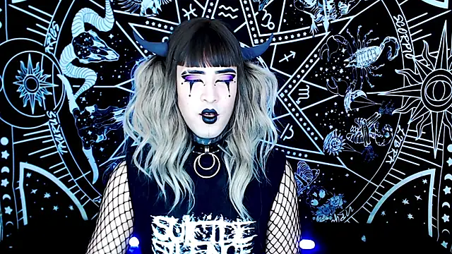 naomi satan online show from 14, 11, 2025