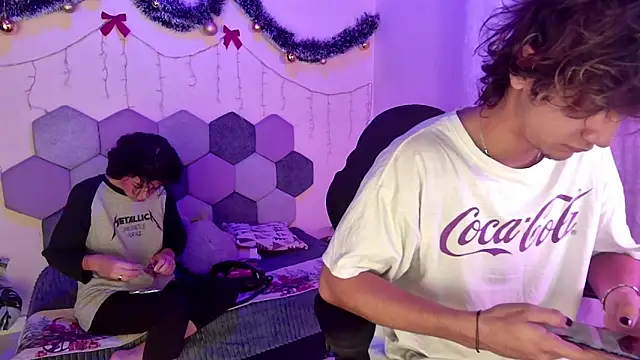 Snapshot of 2006_tgn chatting on 28, 11, 2025 2006 tgn online show from 28, 11, 2025