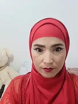 Snapshot of jamila_zair chatting on 2, 6, 2026 jamila zair online show from 2, 6, 2026