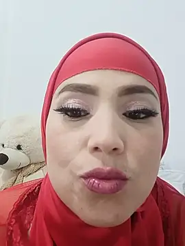 Snapshot of jamila_zair chatting on 13, 5, 2026 jamila zair online show from 13, 5, 2026