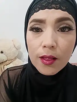 Snapshot of jamila_zair chatting on 12, 5, 2026 jamila zair online show from 12, 5, 2026