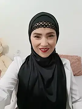 Snapshot of jamila_zair chatting on 4, 6, 2026 jamila zair online show from 4, 6, 2026