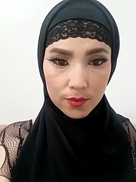 Snapshot of jamila_zair chatting on 28, 4, 2026 jamila zair online show from 28, 4, 2026