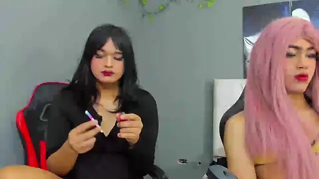 LunaAndLisa online show from 3, 10, 2025