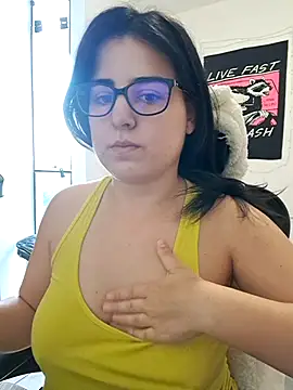 CutteGirl99 online show from 10, 9, 2025