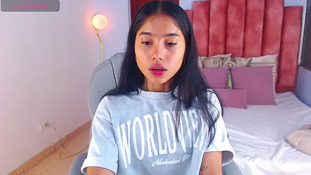 Snapshot of Milaa_Star_ chatting on 11, 10, 2025 Milaa Star online show from 11, 10, 2025