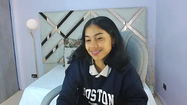 Milaa Star  online show from 18, 12, 2025