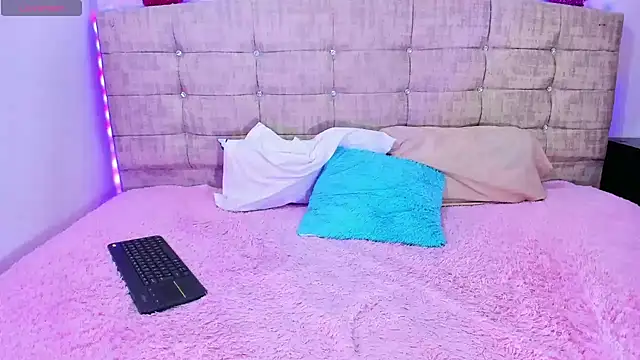 Snapshot of Lushy_sweet chatting on 14, 10, 2025 Lushy sweet online show from 14, 10, 2025