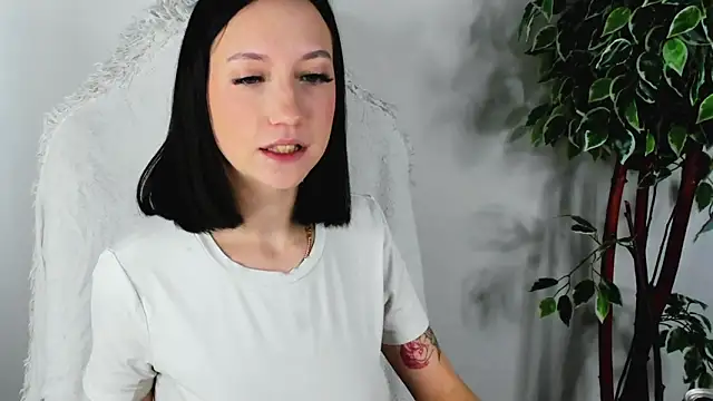 EileenMoores online show from 18, 9, 2025