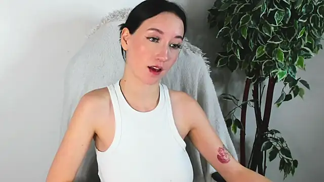 EileenMoores online show from 28, 10, 2025