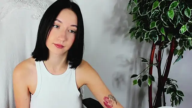 EileenMoores online show from 10, 9, 2025