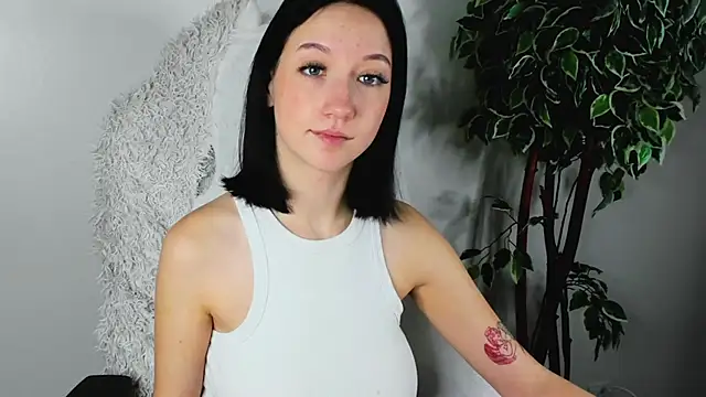 EileenMoores online show from 4, 10, 2025