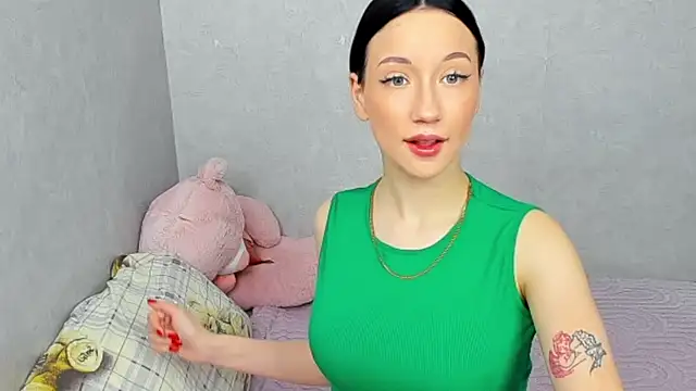 Snapshot of EileenMoores chatting on 3, 3, 2026 EileenMoores online show from 3, 3, 2026