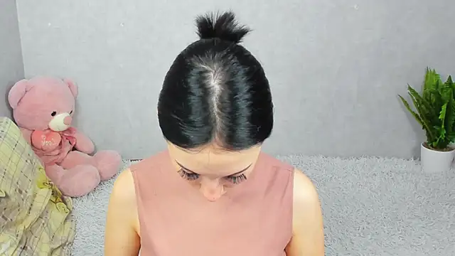 Snapshot of EileenMoores chatting on 19, 12, 2025 EileenMoores online show from 19, 12, 2025