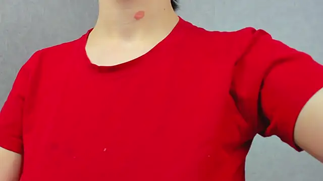 Snapshot of EileenMoores chatting on 16, 12, 2025 EileenMoores online show from 16, 12, 2025